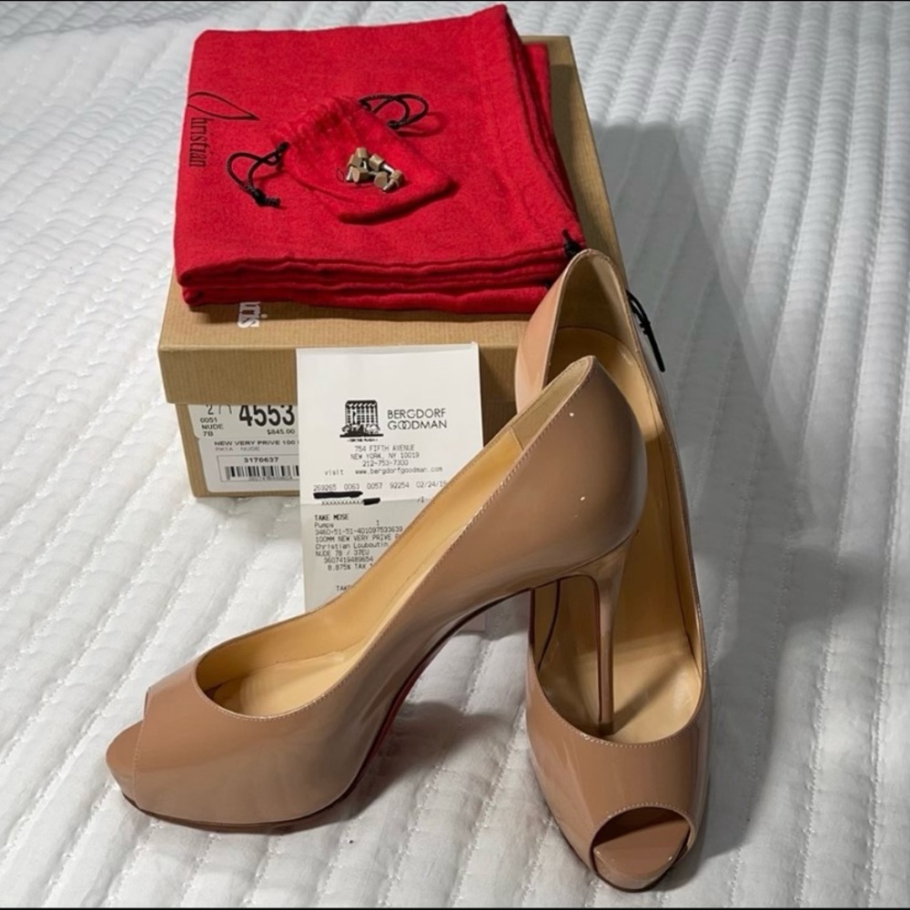 Authentic CHRISTIAN LOUBOUTIN Very Prive 100 Patents sz 7/37